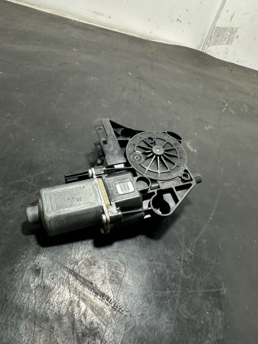 Motoras macara geam dreapta fata Ford Focus 2 4M5T-14553