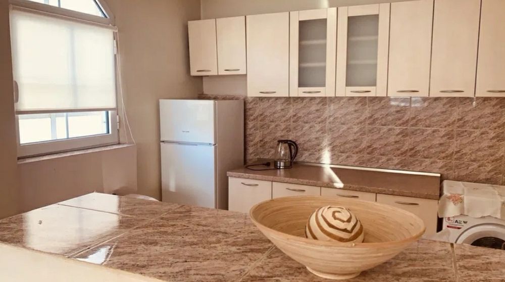 Дава се под наем Двустаен апартамент в София, Люлин 10 - 68 кв.м за 549.27 € - Снимка #2