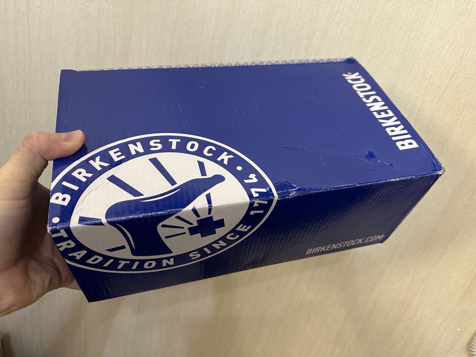 Продам сандалии Birkenstock 5000тг