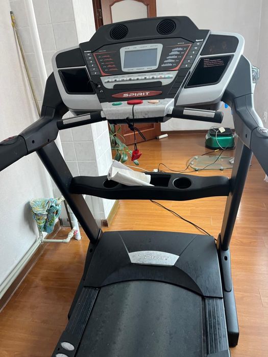 Продам беговую дорожку