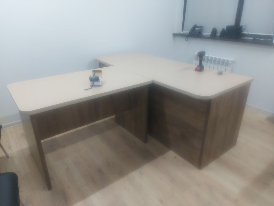 Офисный мебель Продам