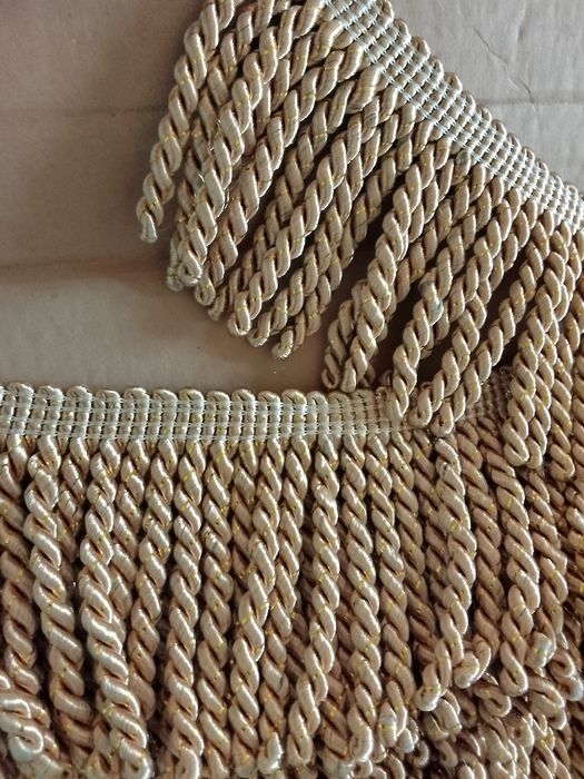 Бахрома крученная продам