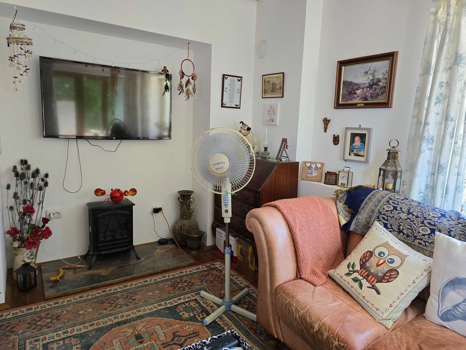 Реновирана къща  с гледка   в с. Гостилица / област Габрово