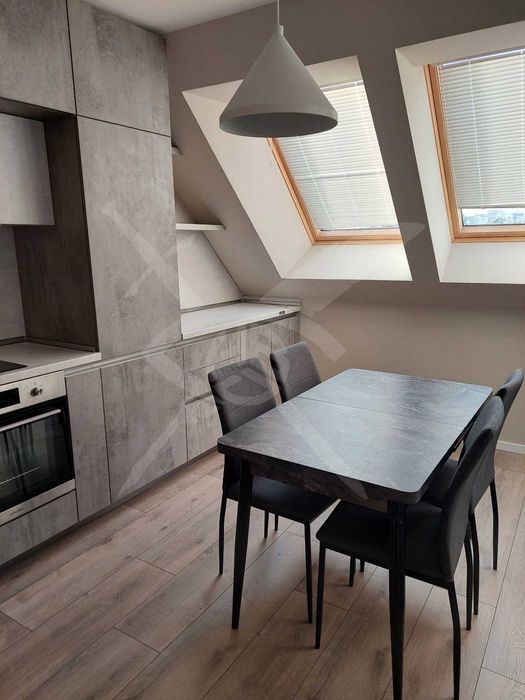 Продава се Тристаен апартамент в Варна, Базар Левски - 79 кв.м за 2406 €/кв.м - Снимка #3