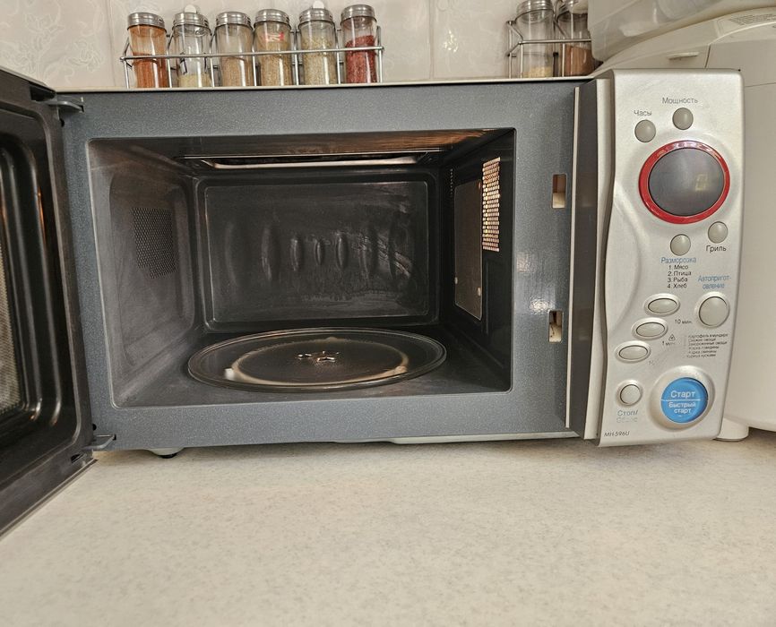Микроволновка LG бу
