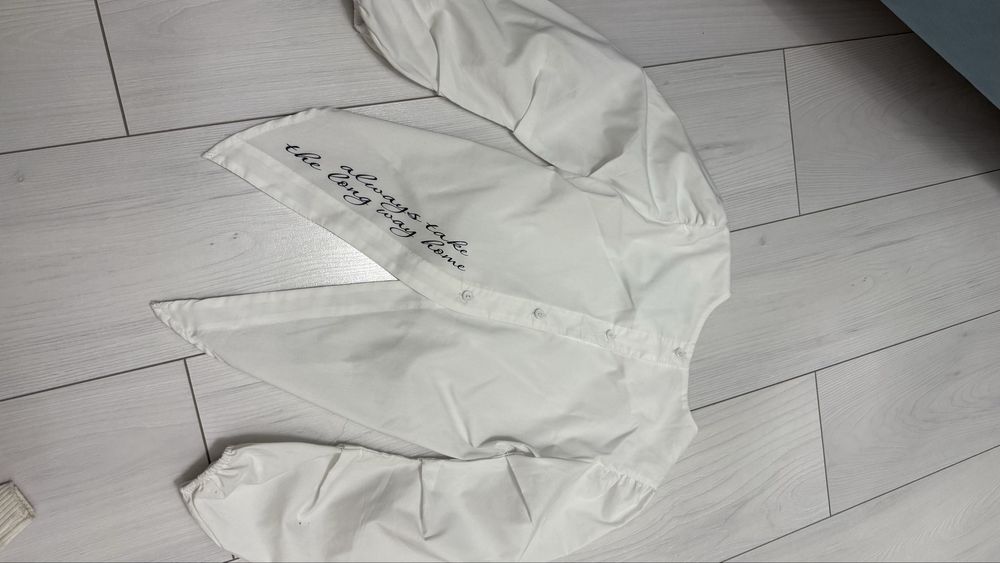 Продам школьные вещи для девочки