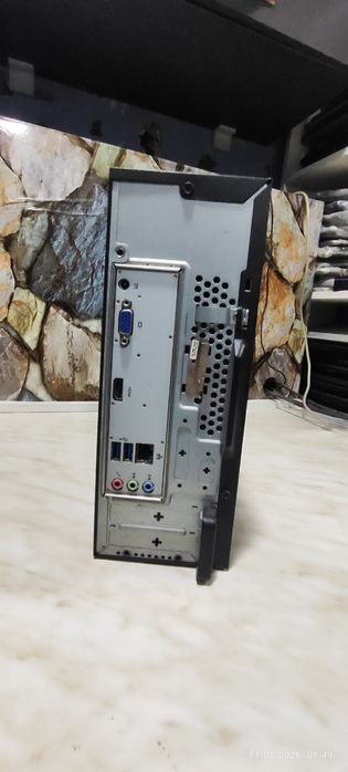 Компактный системный блок Acer