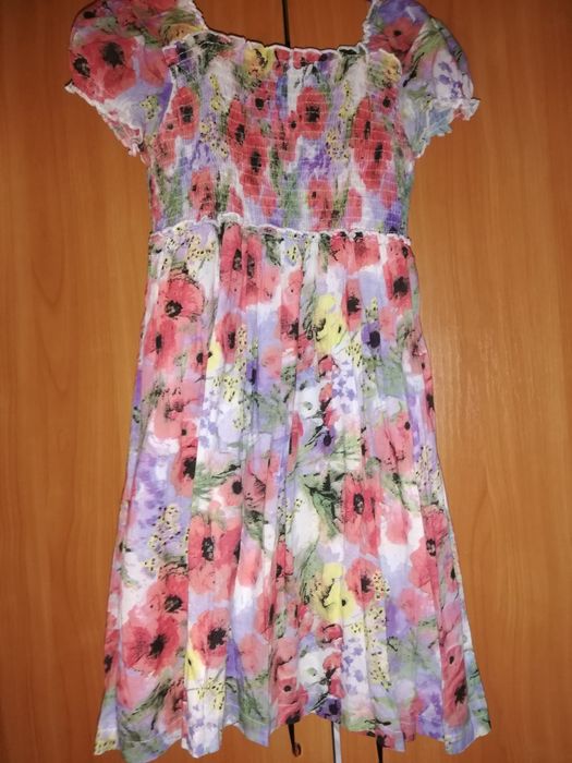 Рокли за принцеси, дънки, панталони.