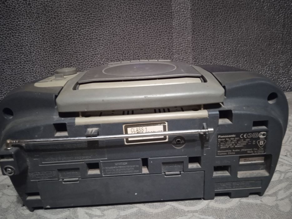 Магнитофон,в рабочем состоянии