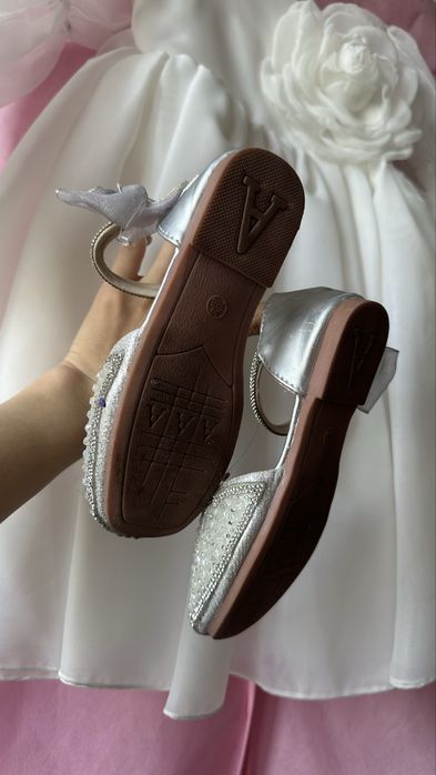 Платье белое для девочки