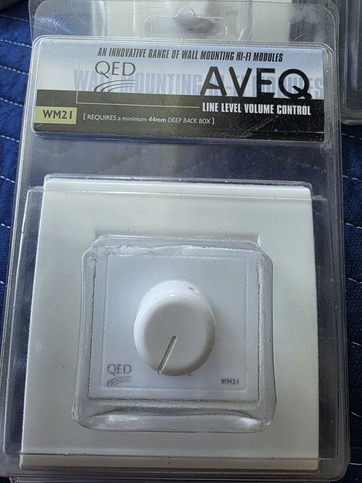 QED Speaker Volume Control WM14 și Wm21