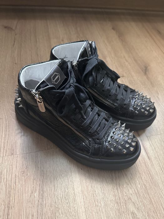 Sarbu atelier spikes