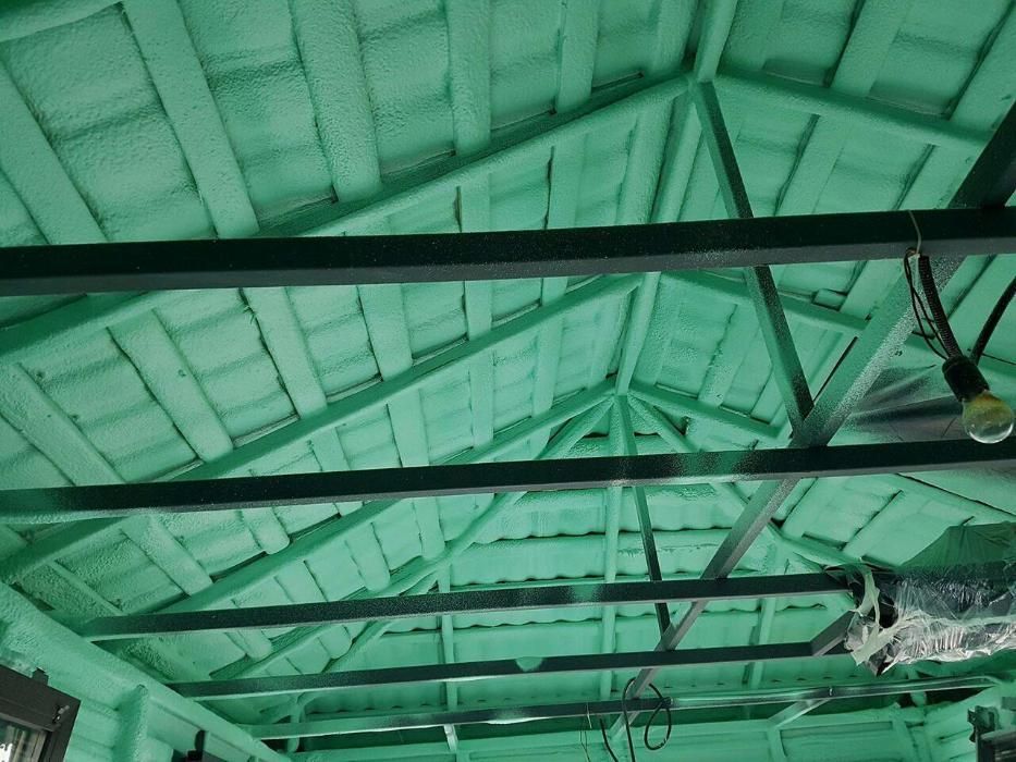 izolatii spuma poliuretanica