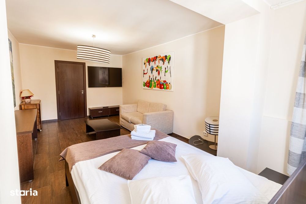 Apartament cu balcon, 2 camere, aproape de parcul central