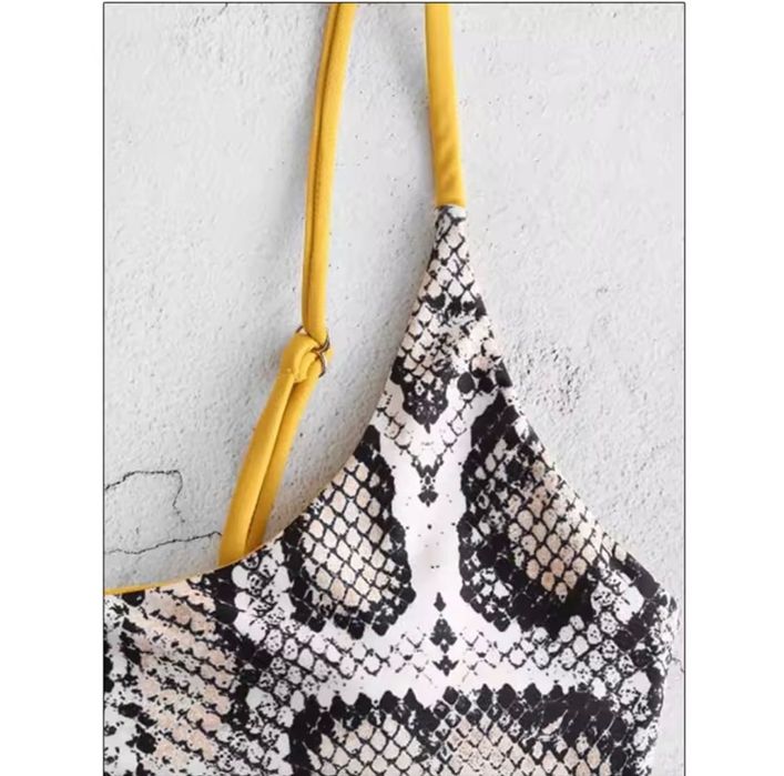 Бански костюм много красив