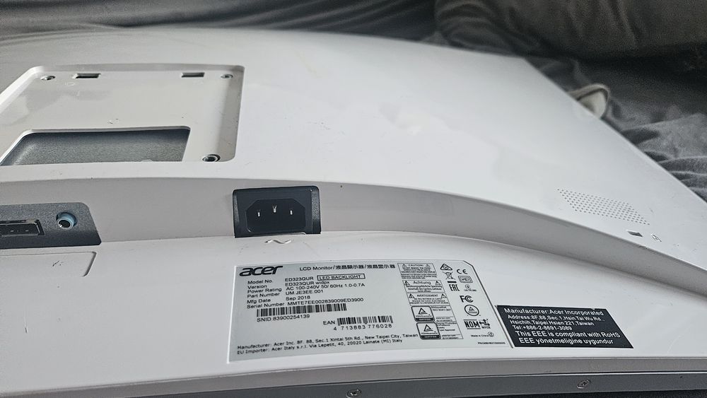 Monitor ACER ED323QUR 2k