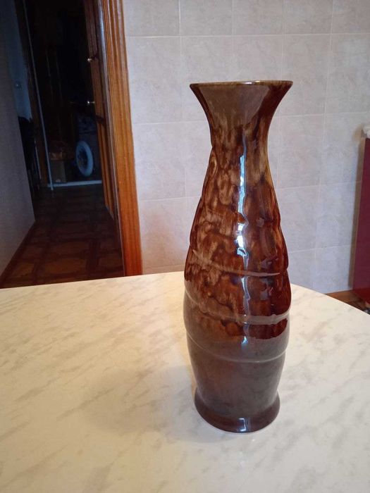 Две Вазы новые по 800