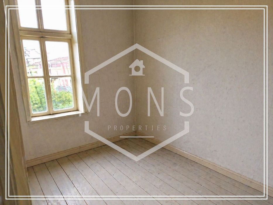 Етаж от къща в Габрово, област-гр.Севлиево площ 186 цена 132000