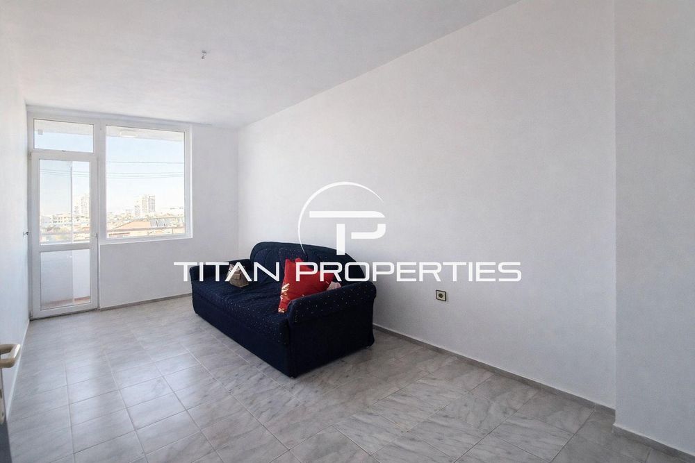 Продава се Тристаен апартамент в Пловдив, Център - 72 кв.м за 2528 €/кв.м - Снимка #1