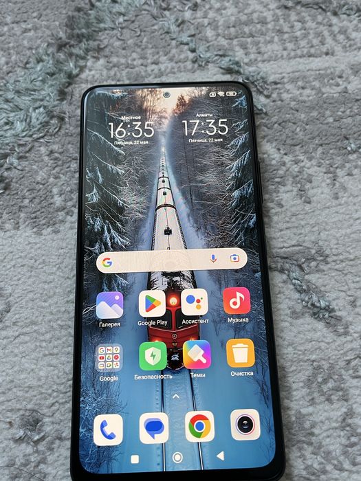 Хорошие телефон смартфон Redmi Note 10Pro