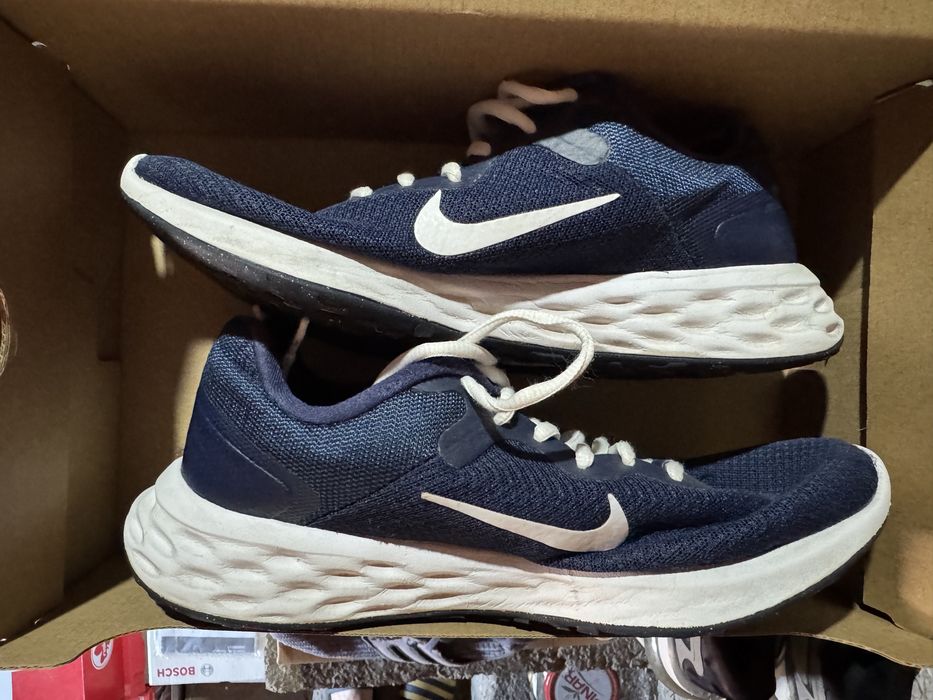 Nike Revolution 6NN