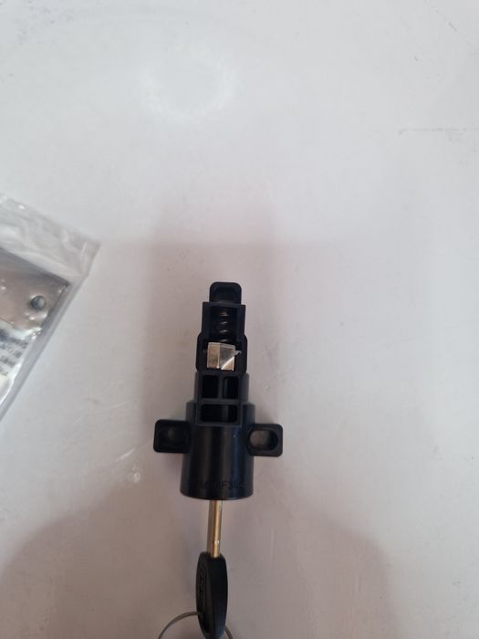 Incuietoare baterie bicicleta electrica ebike Bulls, motor Brose