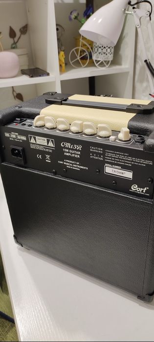 Продам Cort CM15R Black