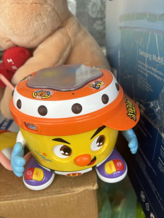 Jucarii bebe tobe cu sunete si lumini si jucarie cu zgomot chicco