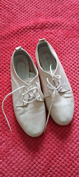 Adidași casual piele