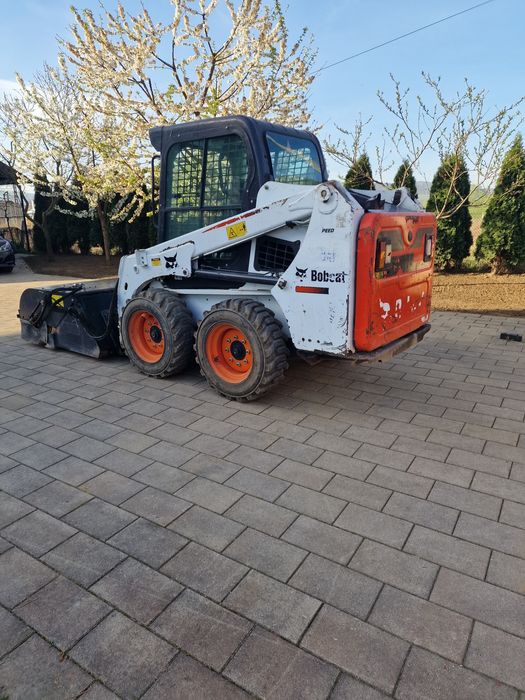 Închiriez vând Bobcat s450