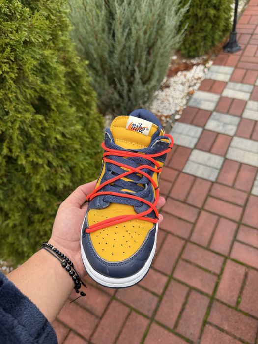 Nike Dunk Low Off White