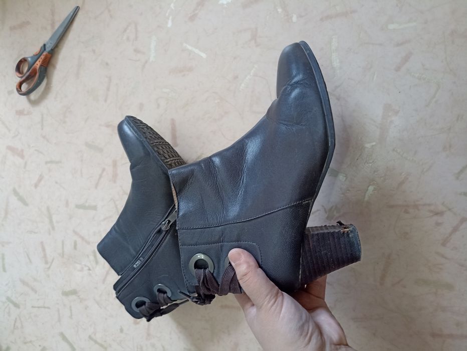 Продам полусапожки женские ,36 размер