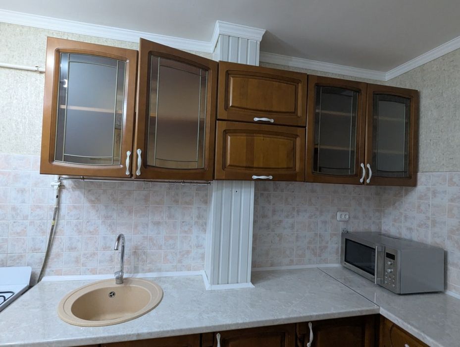 Продается кухонный гарнитур, б/у