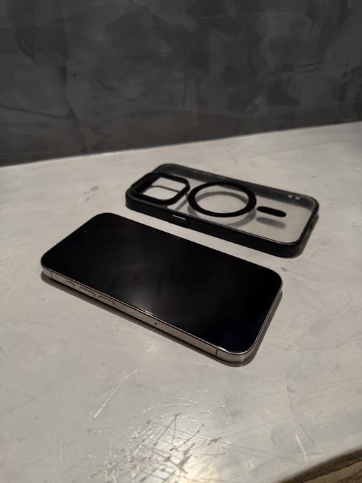 КАТО ЧИСТО НОВ Iphone 15 Pro, 87% батерия