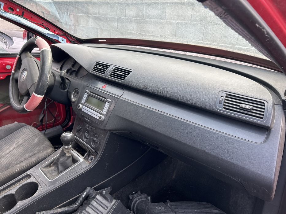 Plansa bord vw passat b6 an 2007