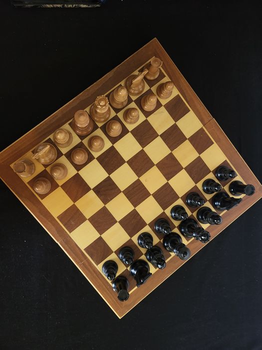 #2 Стар дървен шах