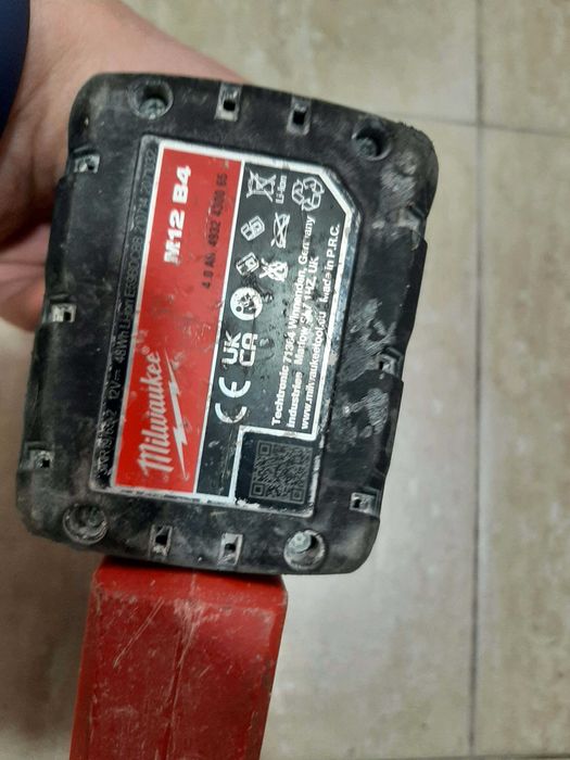 Акумулаторен перфоратор Milwaukee M12 CH ,  безчетков с батерия