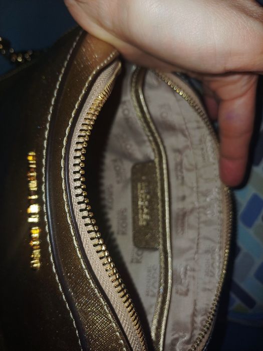 Michael Kors чанта в злато