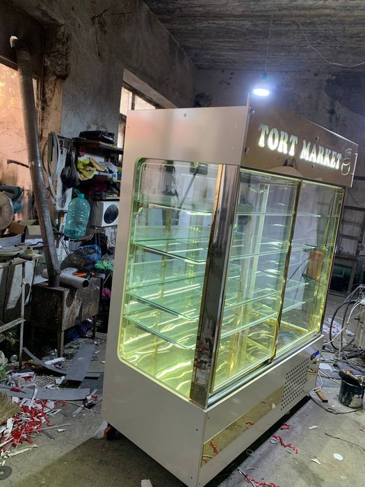 Витрина холодильник
