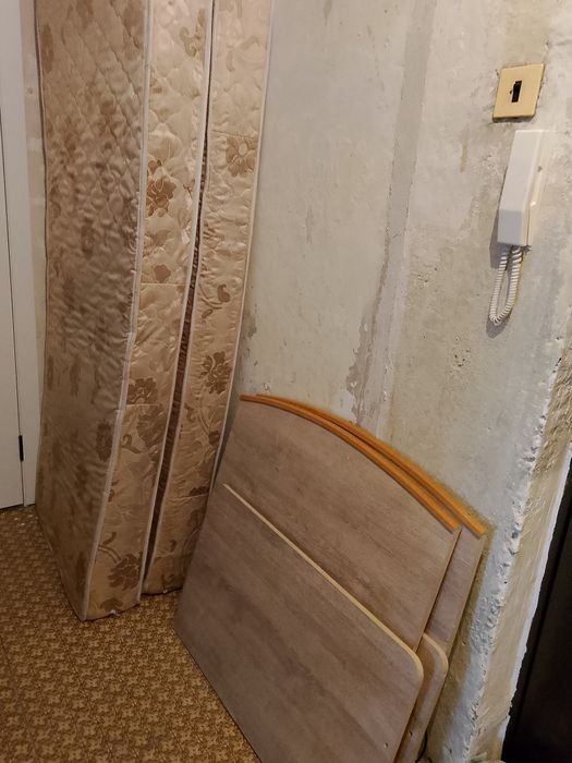 Кровать б/у,продам