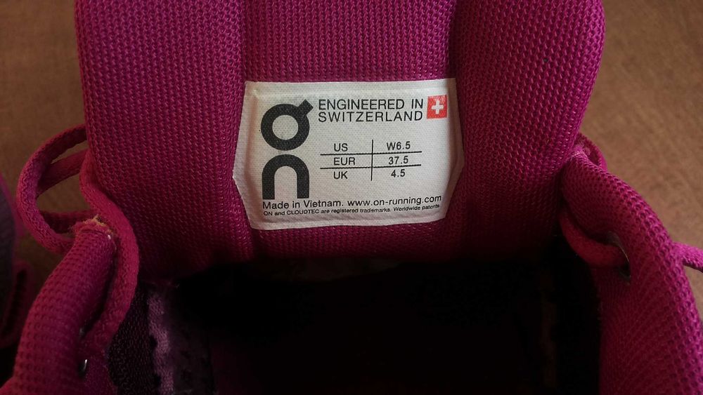ON CLOUD Womens Running Shoes Размер EUR 37,5 / UK4,5 дамски маратонки 305-14-S