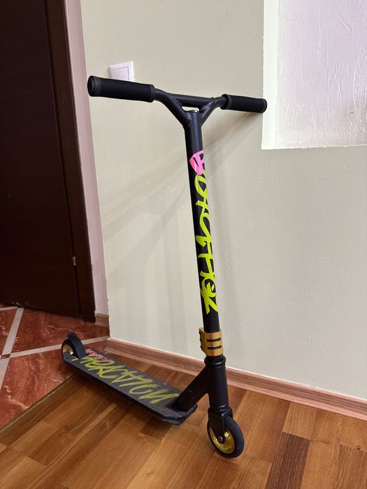 Трюковой самокат