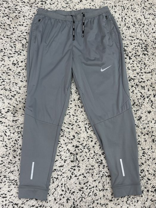 Мъжко долнище NIKE . Размер XL