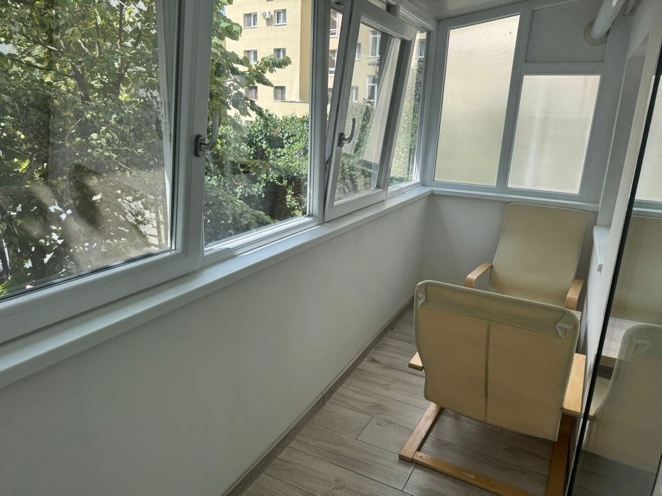 Închiriez apartament 3 camere, 2bai, Centrala termica