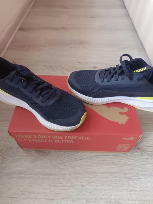 Маратонки Puma 37,5см