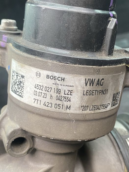 Кормилна рейка Volkswagen T7 Multivan