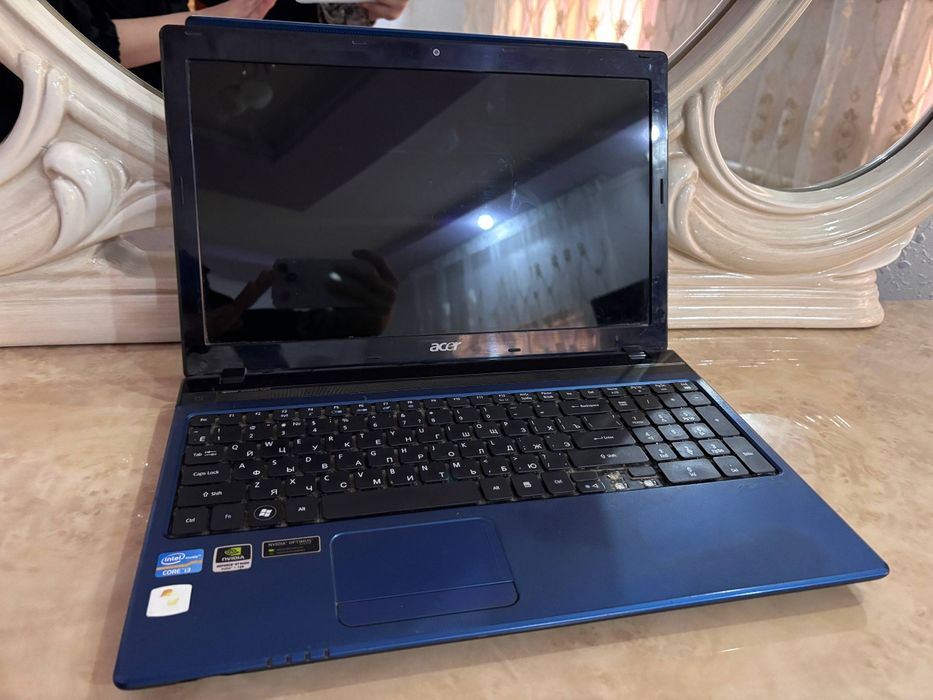 2 та ноутбук сотилади