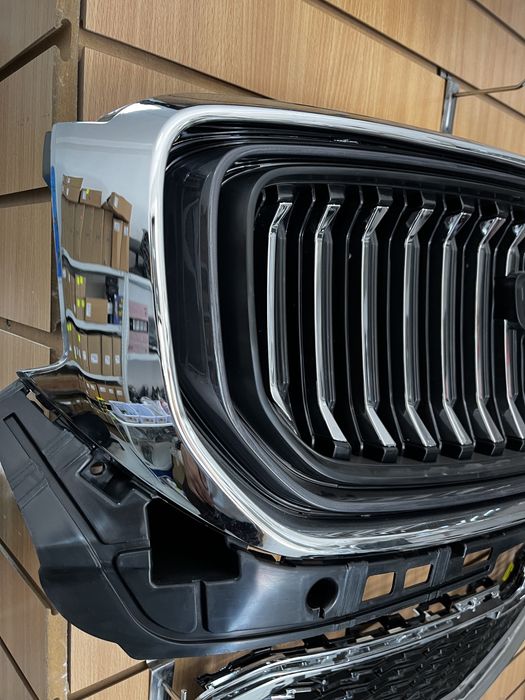 Geely Monjaro решетка новый