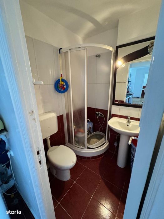 Zona Odobescu, 4 Camere, Etaj Intermediar