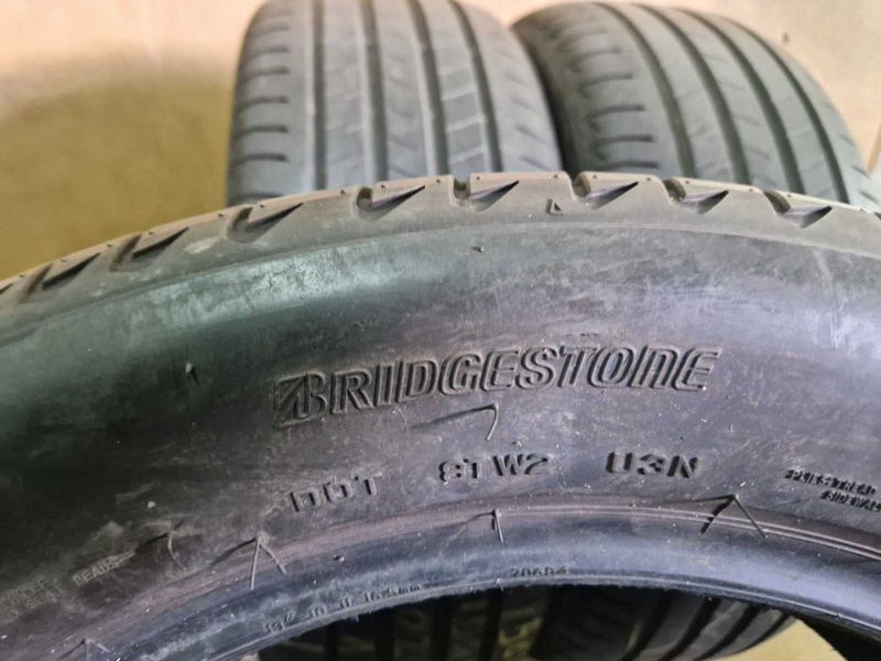 4 Bridgestone R19 245/50
летни гуми
DOT2220